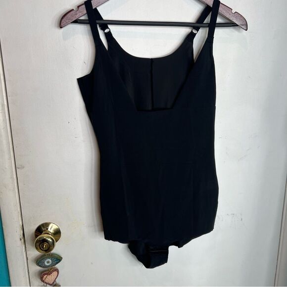 Medeform shape wear bodysuit - Picture 1 of 4
